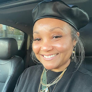 Meet your Posher, Sharonda